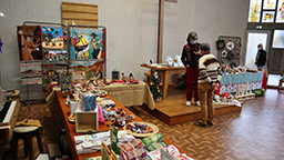 Vente à Chabeuil au profit de Partage Sans Frontières