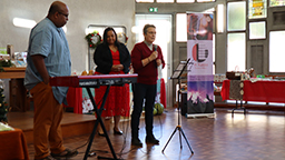 Vente à Chabeuil au profit de Partage Sans Frontières