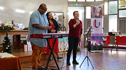 Vente à Chabeuil au profit de Partage Sans Frontières