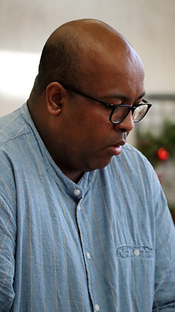 Vente à Chabeuil au profit de Partage Sans Frontières