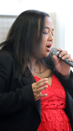 Vente à Chabeuil au profit de Partage Sans Frontières