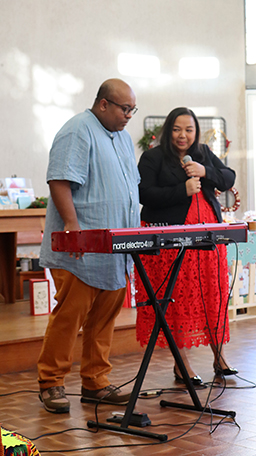 Vente à Chabeuil au profit de Partage Sans Frontières