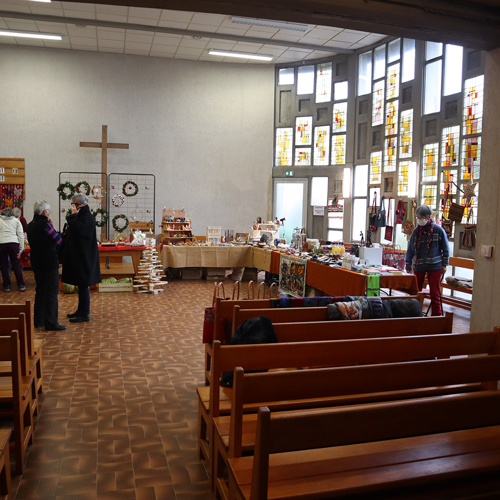 V e n t e   d e   P a r t a g e   s a n s   F r o n t i � r e s   m a r c h �   d e   N o � l   C h a b e u i l   , Bruno Drogue