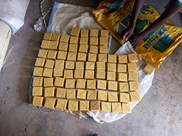 Projet de production de savons soutenu à Soukuy au Burkina-faso par Partage sans Frontières