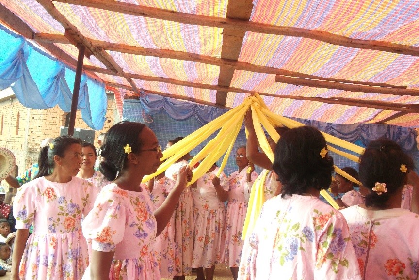 Kermesse à Ambatofotsy au centre d'accueil soutenu par Partage sans Frontières